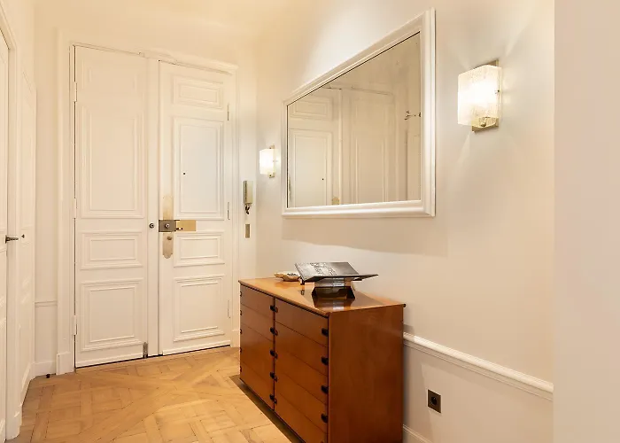 Pick A Flat's In Saint Germain Des Prés - Rue Furstemberg Paris